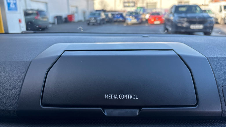 Dacia Sandero 1.0 TCe Essential 5dr Bi Fuel Hatchback